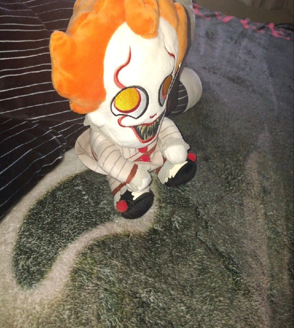 Pennywise Plush Toy - Kids Horror Character Doll - Picture 2 of 4